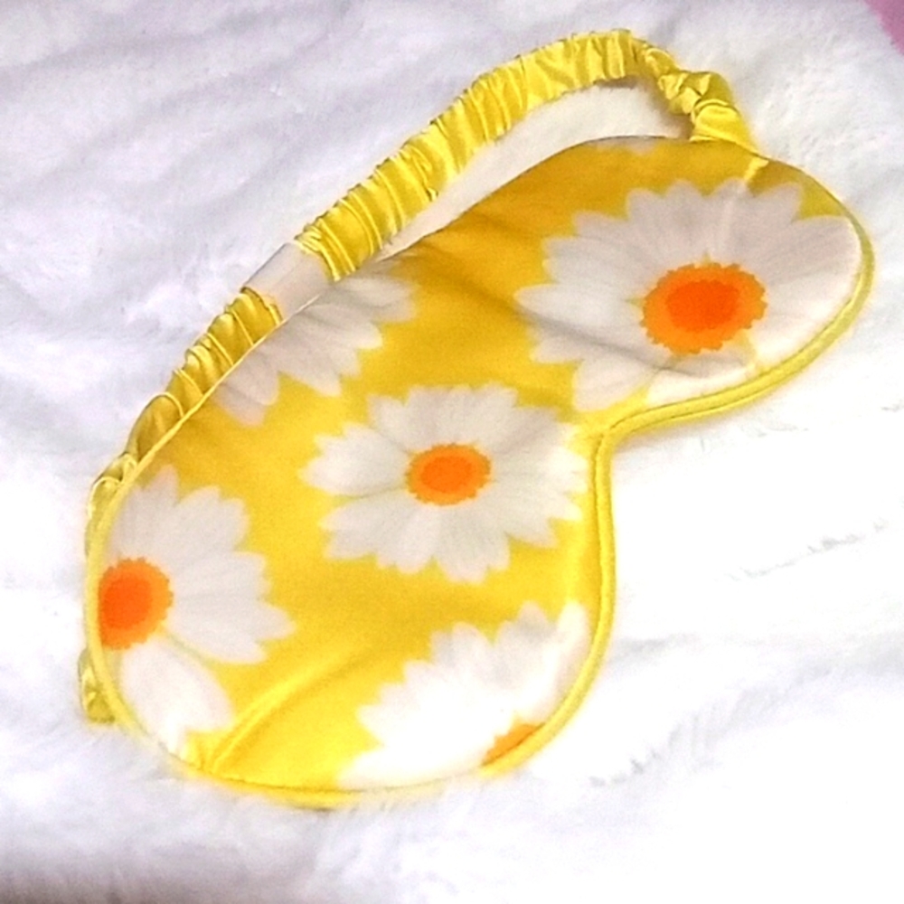 Silky Sunflower Eyemask
